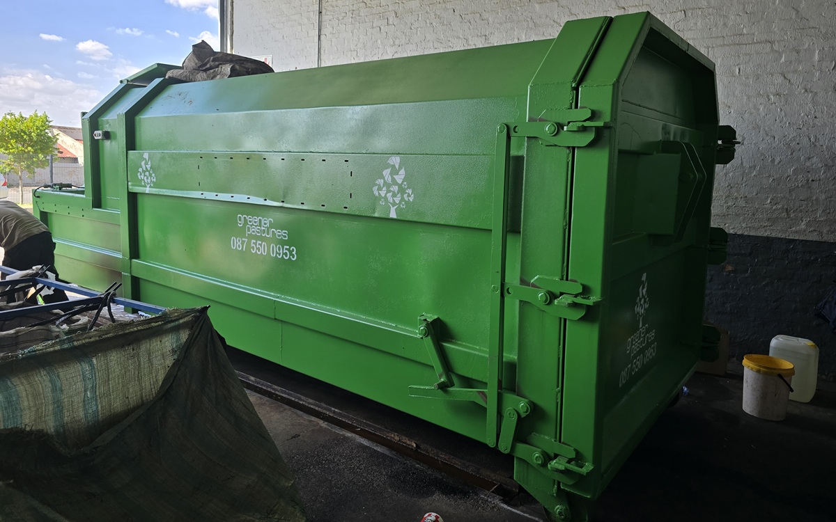 Portable Waste Compactor